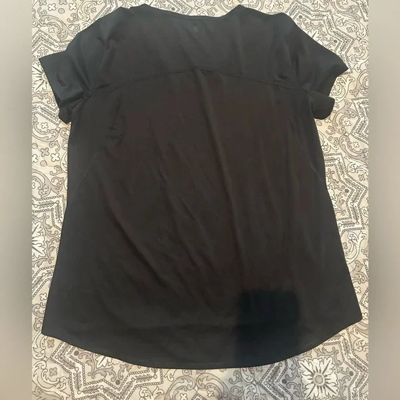 Athleta Short Sleeve Tee Black - Picture 4 of 4